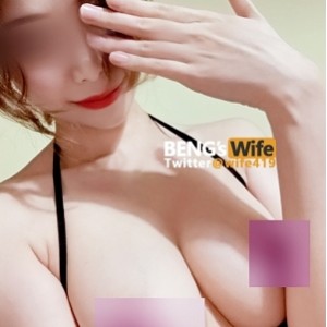 91阿崩户外现场教学女神老婆收费合集88部5.38G车灯太刺眼