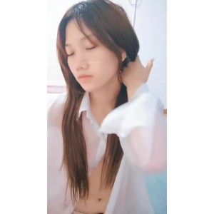 某音小鹿放飞自我视频合集5部3.21G骚气难挡
