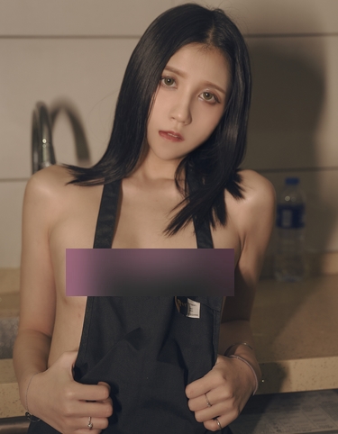 私家福利Cazi姬纪7套作品1.02G神仙颜值粉嫩肌肤