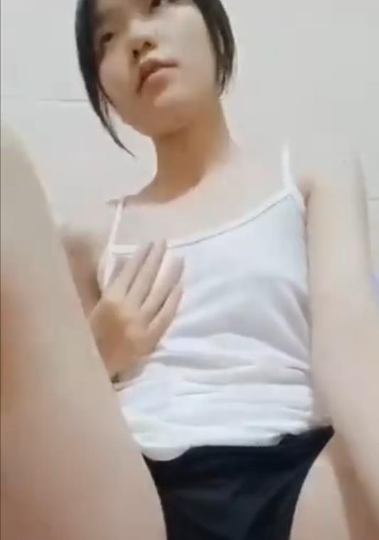 迷人骚气反差婊合集青春曝光28.5G数百V