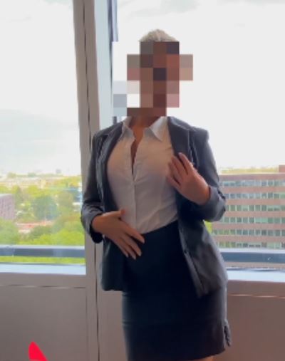 紧致诱人OnlyFans49V19.3G胖臀少妇MyprivateSecretary
