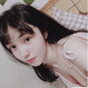 P站14GEricaHand自娱合集208P+39V水嫩欲滴